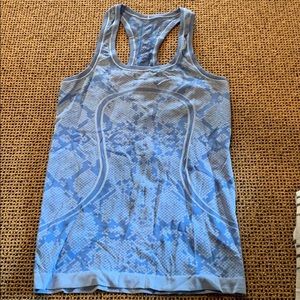 BLUE LULULEMON TANK TOP SIZE 4 RARE DESIGN